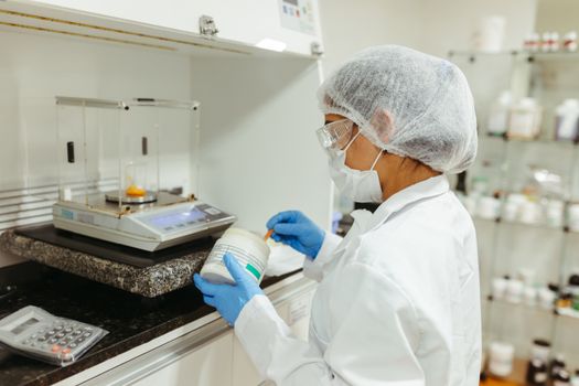 Melanotan 1 vs Melanotan 2 : quelles différences réelles ?